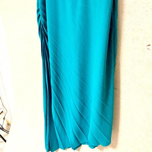 J JILL NWT MTALL WOMEN EMERALD GREEN SLEEVLESS MAXI SWAG VNECK ASYMETRICAL DRESS - Picture 8 of 10